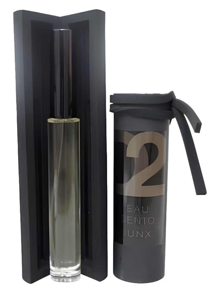 IUNX No. 02 L’Eau Sento