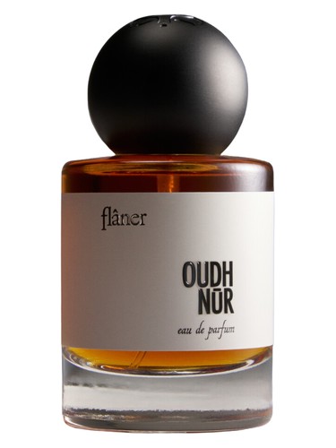 Oudh Nūr flâner