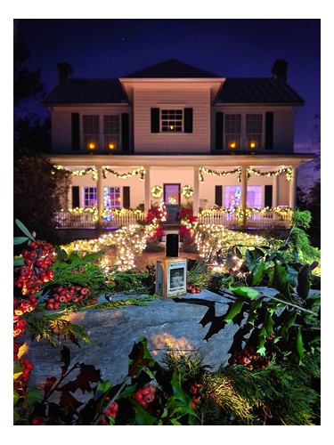 Farmhouse in Winter Solstice Scents