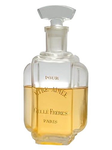تصویر عطر Pour Être Aimée