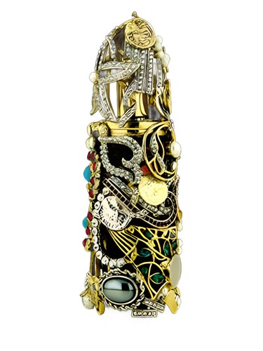 Ruaa Junaid Perfumes