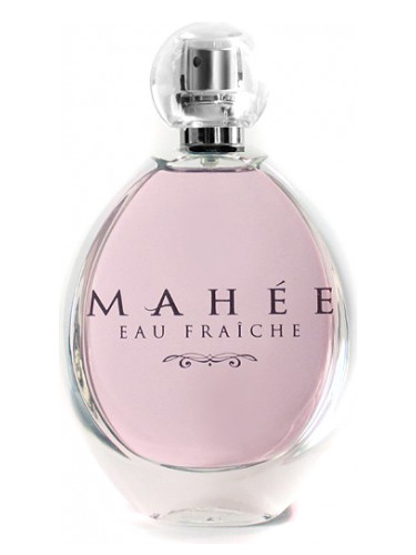Mahée Sparkling Eau Fraîche Dans un Jardin