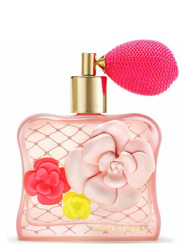 Tease Flower Victoria's Secret perfume 