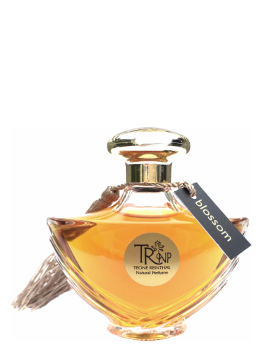 Blossom TRNP perfume - a fragrance for women and men 2018