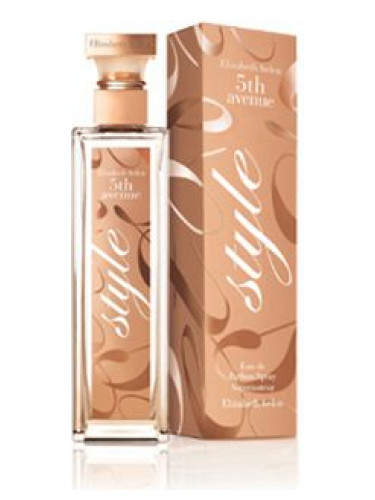 Elizabeth a women - Avenue Style 5th perfume for 2009 fragrance Arden