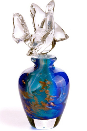 Fragrantica image 2