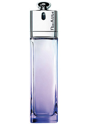美品‼️廃盤品入手困難 Dior Addict Eau Sensuelle 香水 美品‼️廃盤品入手困難 Dior Addict Eau Sensuelle 香水