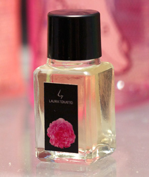 Fragrantica image 2