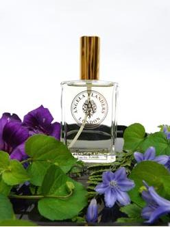 Fragrantica image 2