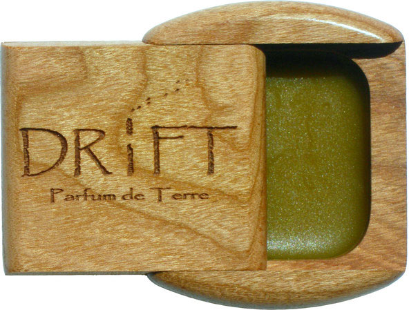 Fragrantica image 2
