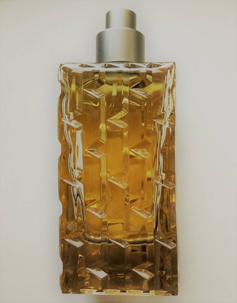 Fragrantica image 2