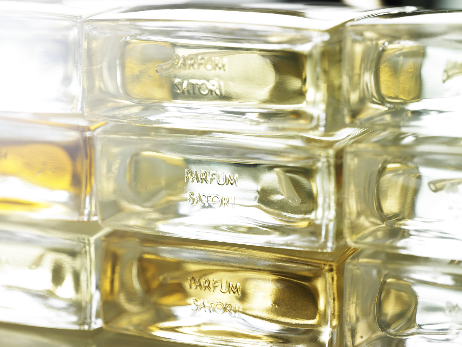 Fragrantica image 2
