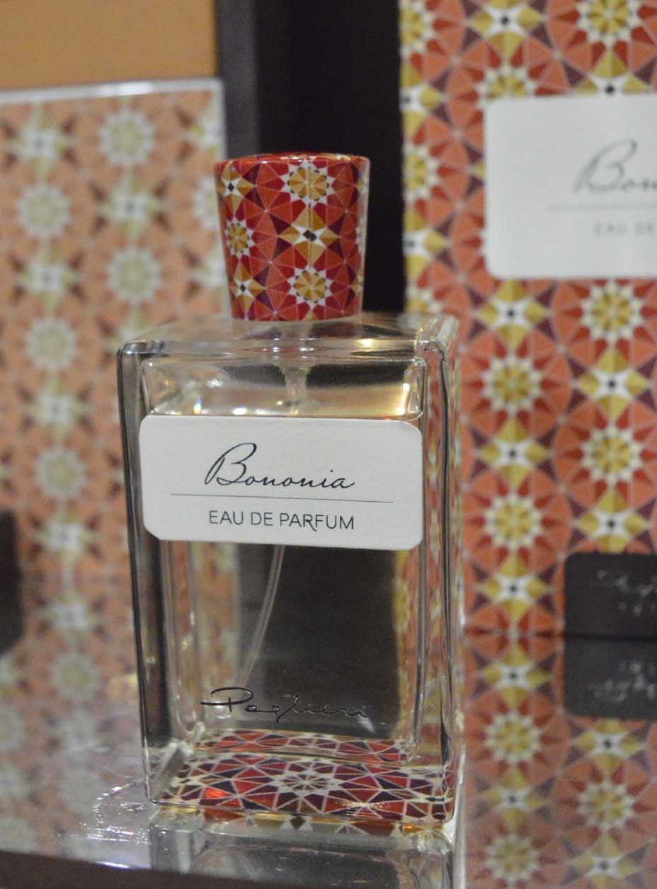 Bottle image 2