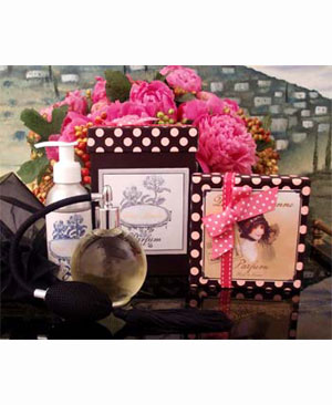 Fragrantica image 2