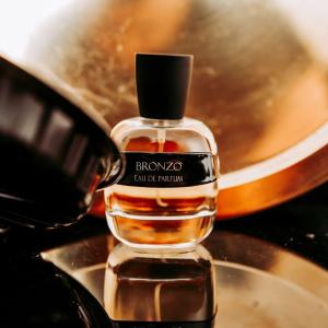 Bronzo Omnia Profumi perfume a fragrance for women 2014