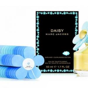 marc jacobs daisy garland