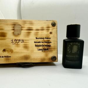 Burning Flame 1973 香水- 一款2023年中性香水