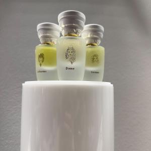 Masque Milano Madeleine eau de parfum 10 ml - Women's Eau de