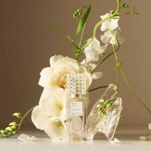 Bianco 1968 Valentino perfume - a new fragrance for women and men 2024