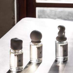 Isolated Islands 111号孤岛 To Summer | 观夏 perfume - a fragrance