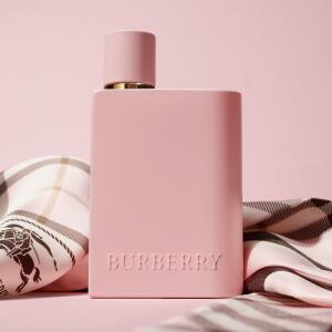 Burberry Her Parfum Burberry 香水- 一款2025年新的女用香水