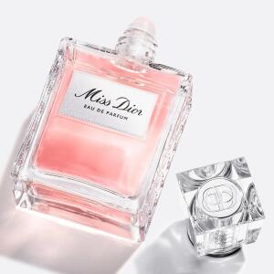 Miss Dior Eau de Parfum Roller-Pearl Dior perfume - a new