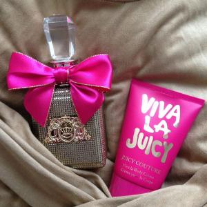 Viva La Juicy Pure Parfum Juicy Couture perfume - a fragrance for women