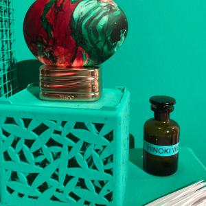Live In Colors The House of Oud perfume - a fragrance for women 