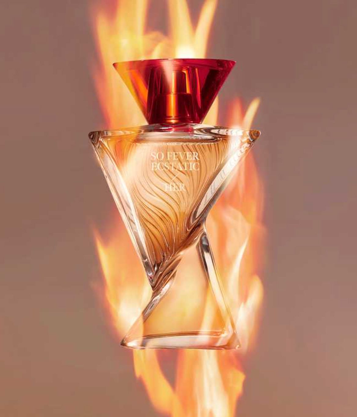 So Fever Ecstatic Her Oriflame perfume a new fragrance for women 2023