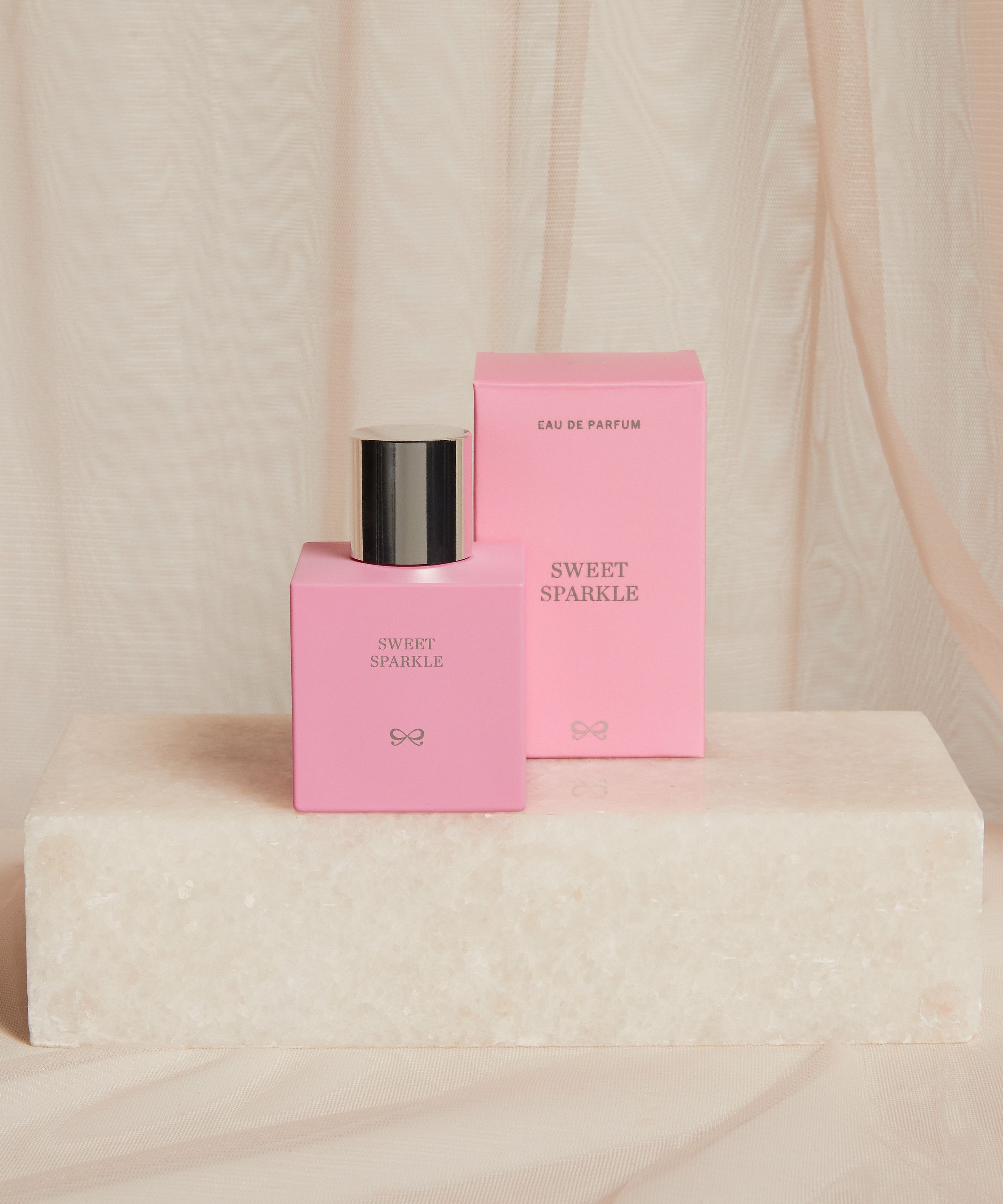 Sweet Sparkle Hunkemöller perfume - a new fragrance for women and men 2023