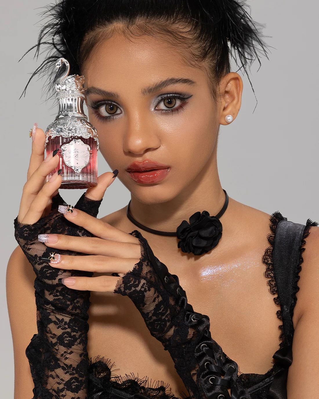 Swan Soloist Flower Knows perfume - a novo fragrância Feminino 2023