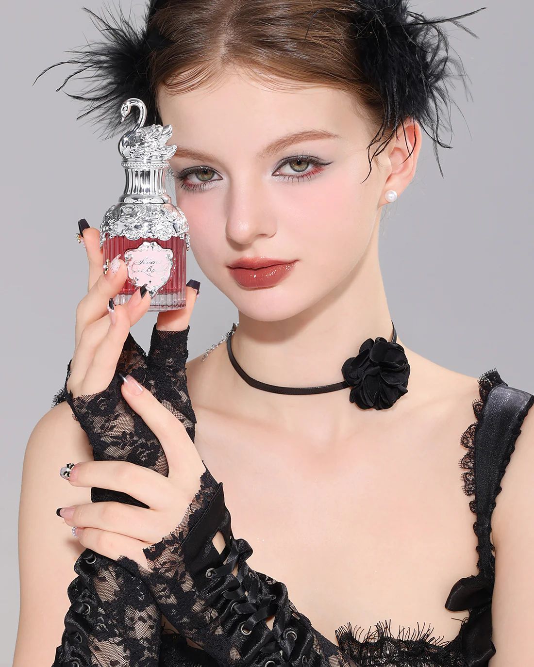 Swan Soloist Flower Knows perfume - a novo fragrância Feminino 2023
