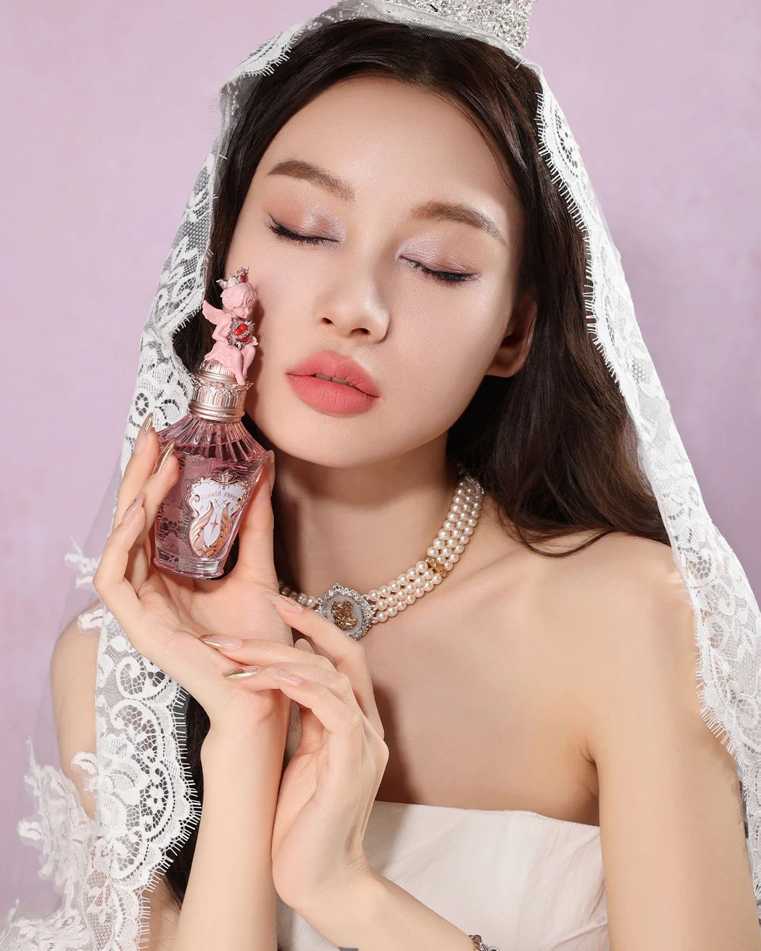 Maria&amp;#39;s Anthem Flower Knows Parfum - ein neues Parfum für Frauen 2024