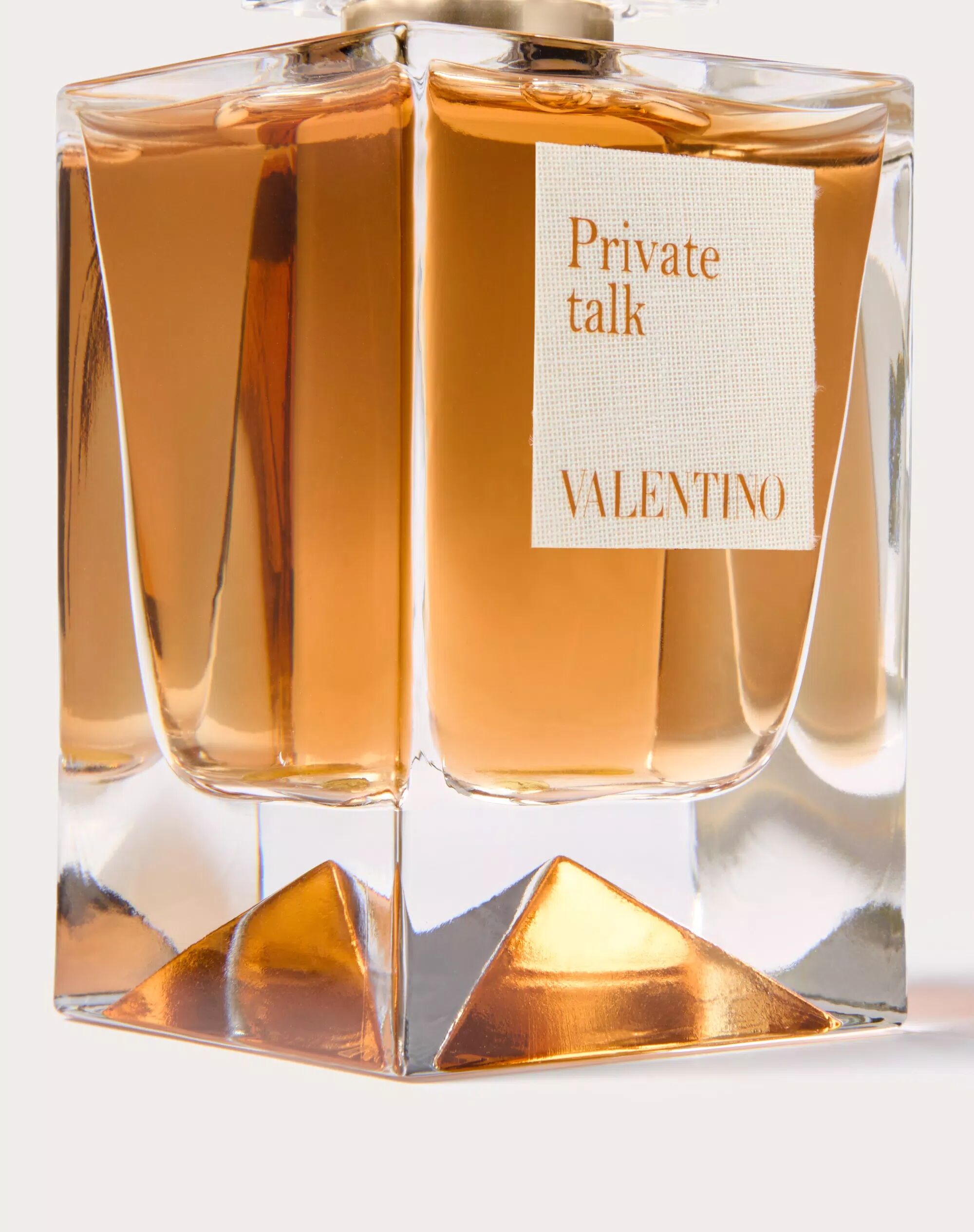 Private Talk Valentino perfume - a novo fragrância Compartilhável 2024