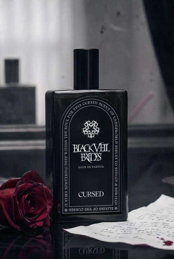 Black Veil Brides Cursed perfume - a novo fragrância