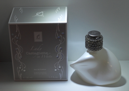 In White Lulu Castagnette perfume - a 