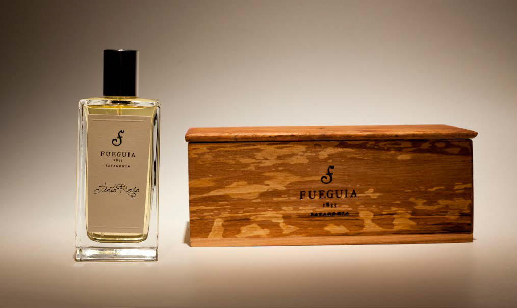 Tinta Roja Fueguia 1833 香水- 一款2010年中性香水