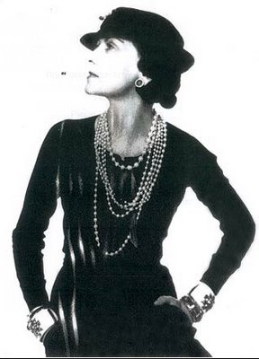 chanel cuir russie perfume 1924 exclusifs les pyramid