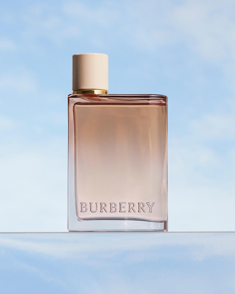 Burberry Her Intense Burberry parfum un nouveau parfum pour femme 2019