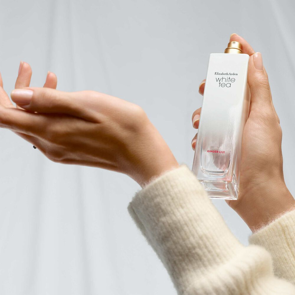 White Tea Ginger Lily Elizabeth Arden perfume a fragrance for women 2021