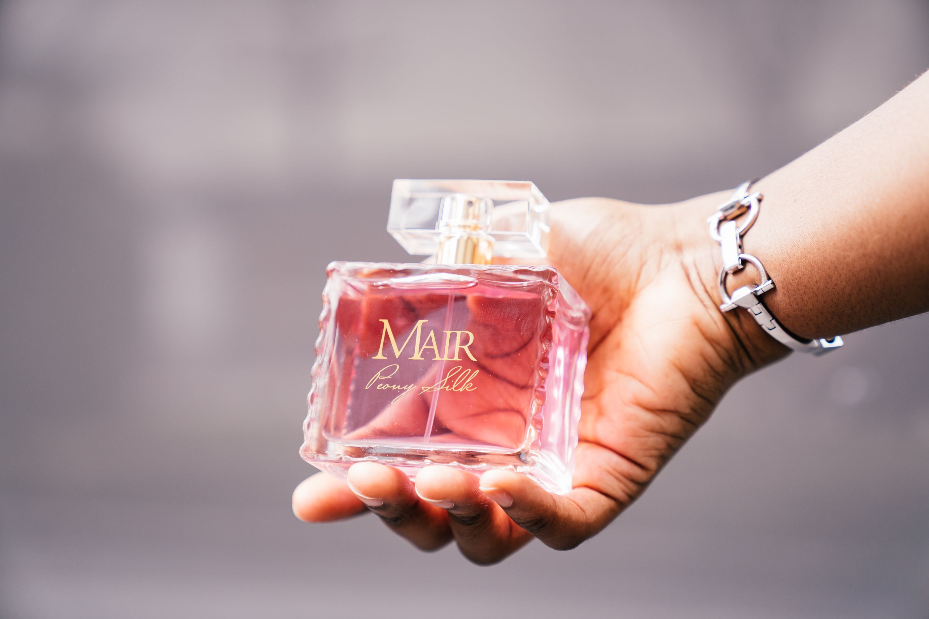 Peony Silk Mair perfume a fragrance for women and men 2021