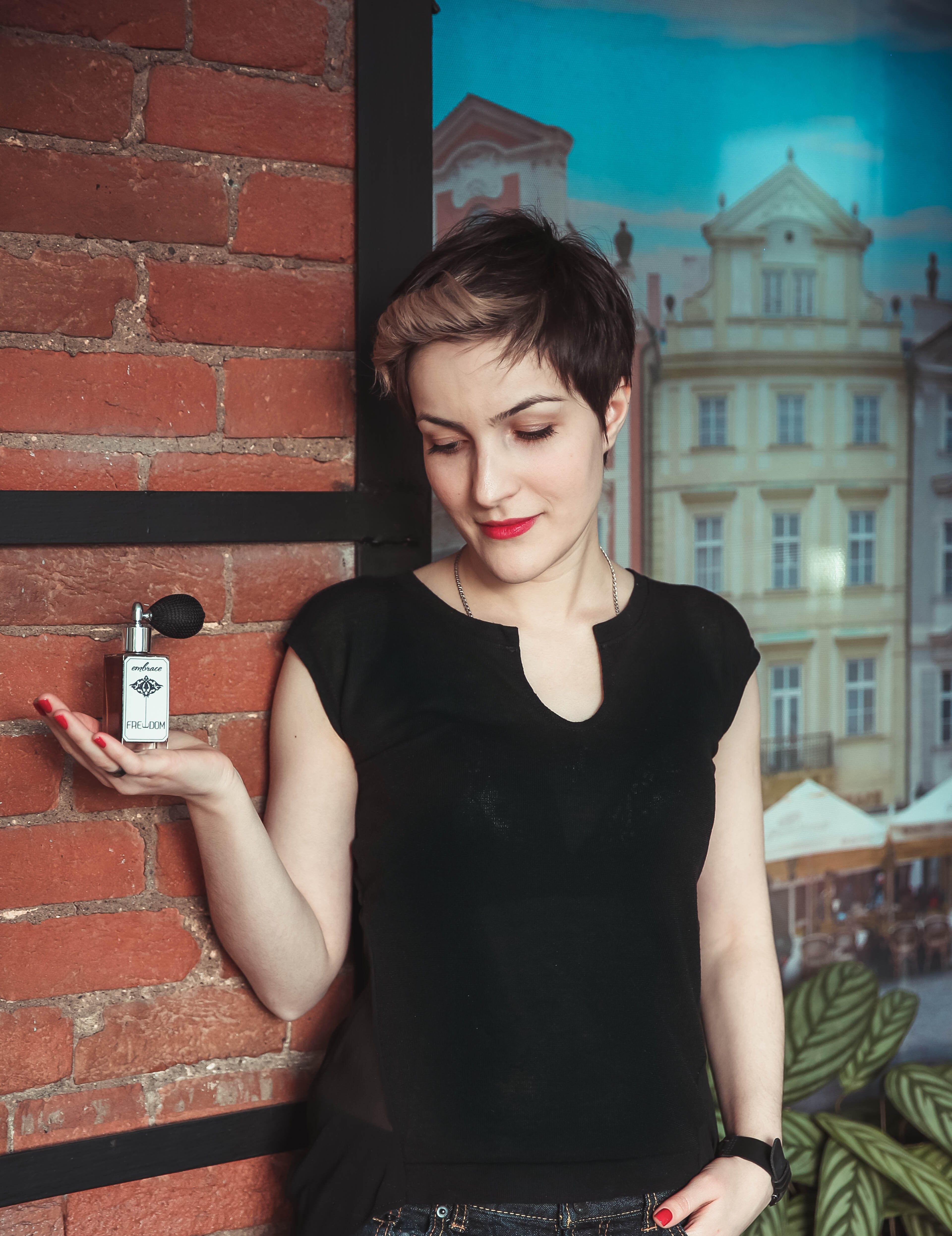 Embrace Freedom Embrace Perfume perfume - a fragrance for women and men ...