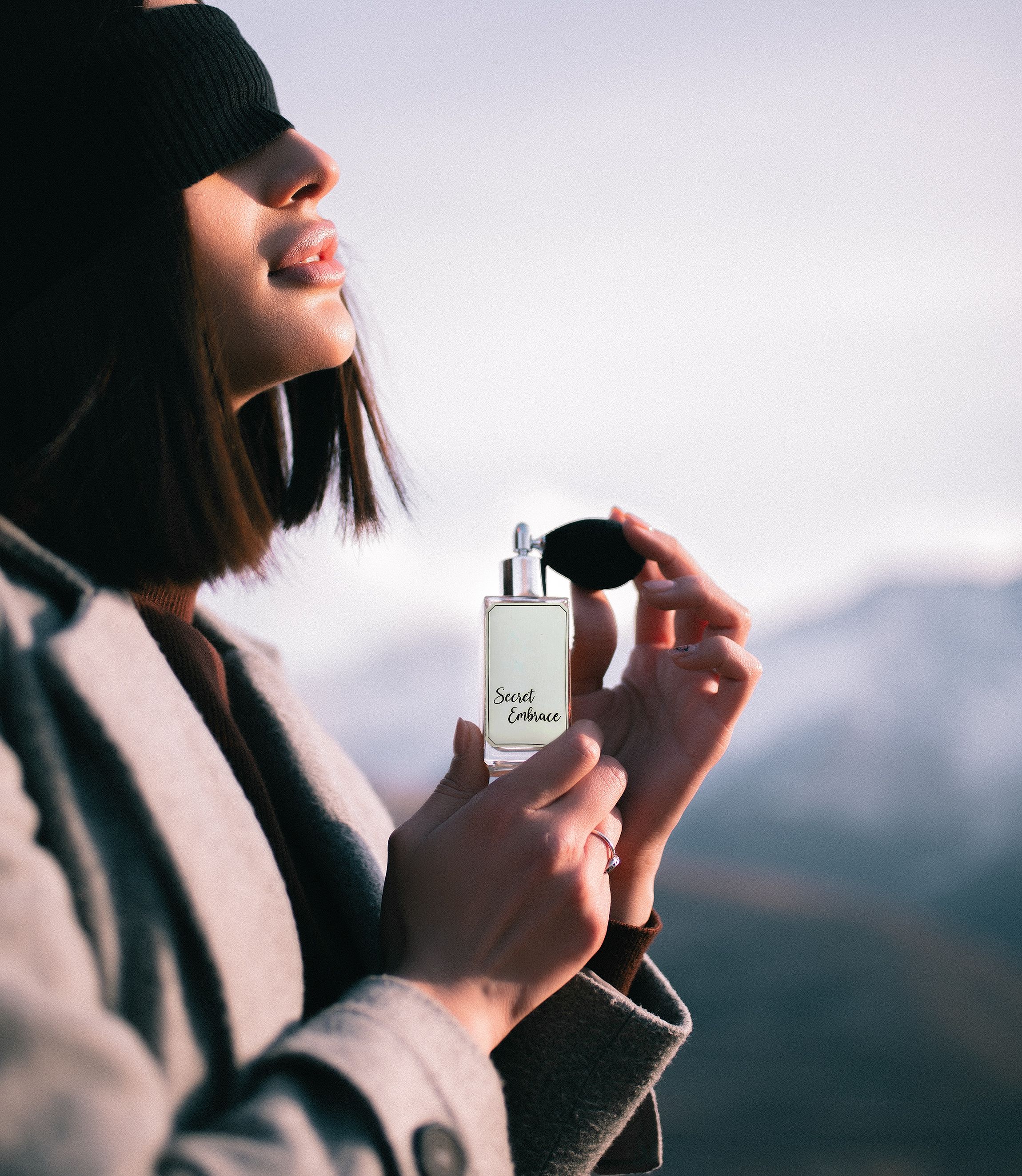 Secret Embrace Embrace Perfume perfume - a fragrance for women and men 2018