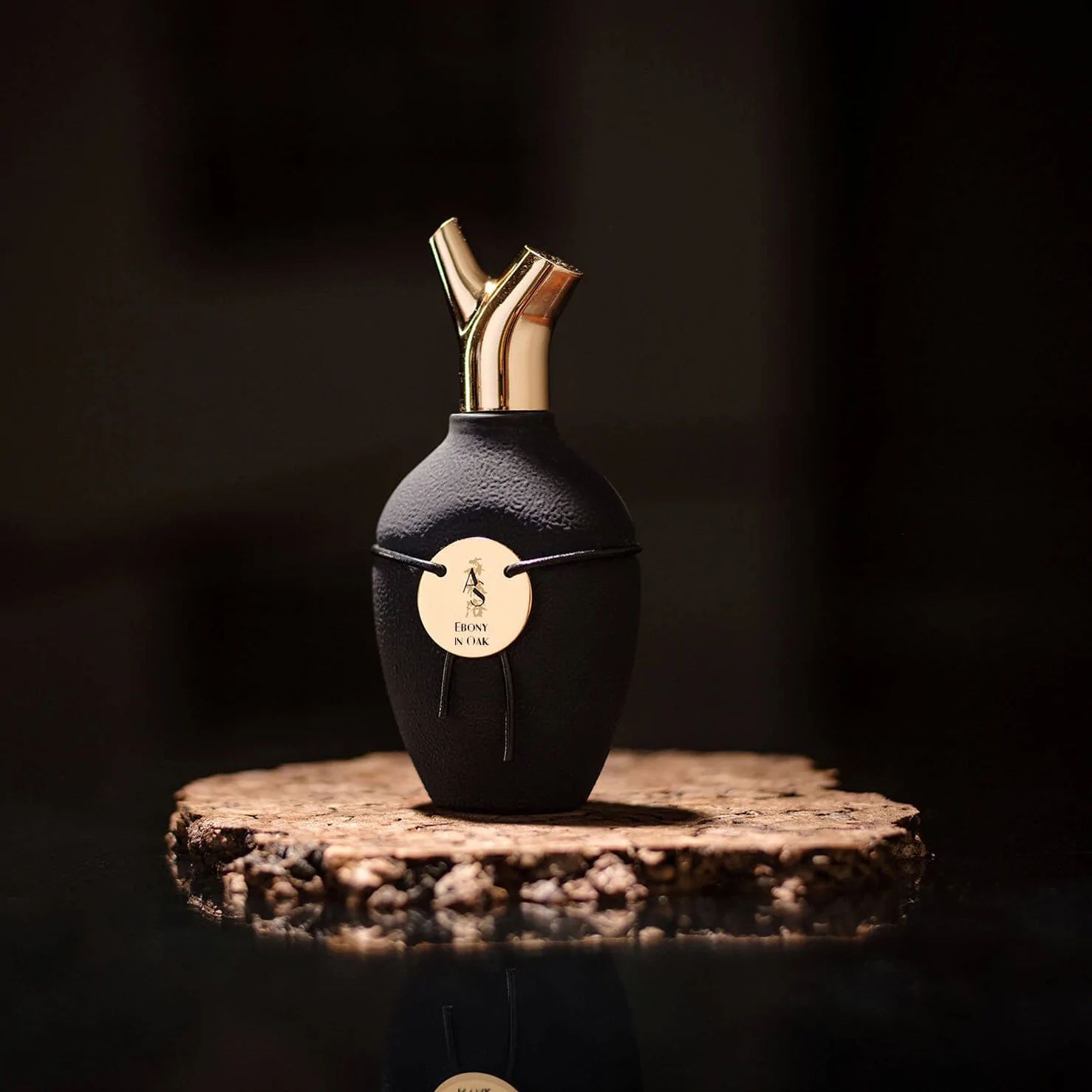 Ebony in Oak Scents of Wood perfume a fragrance for women and men 2021