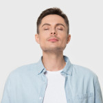 Should You Smell Someone Before Talking to Them? Science Says Maybe