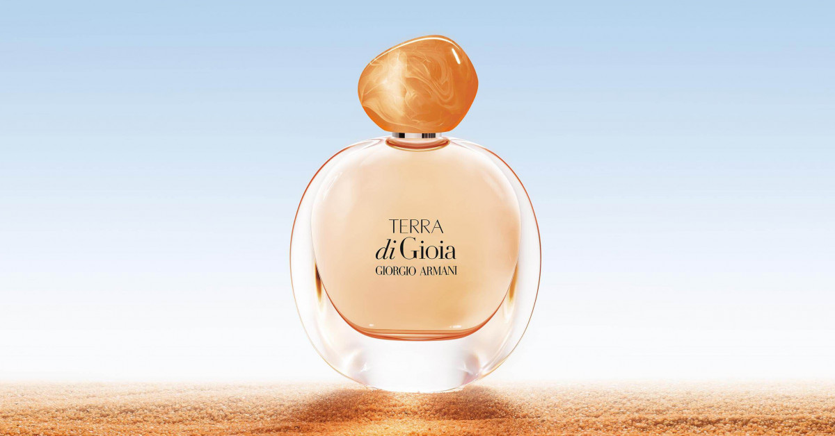 Terra di Gioia Giorgio Armani: Perfume Terracotta ~ Fragrance Reviews