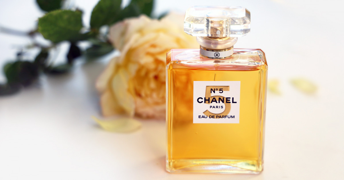 We Celebrate 100 Years of Chanel No 5! ~ Fragrantica