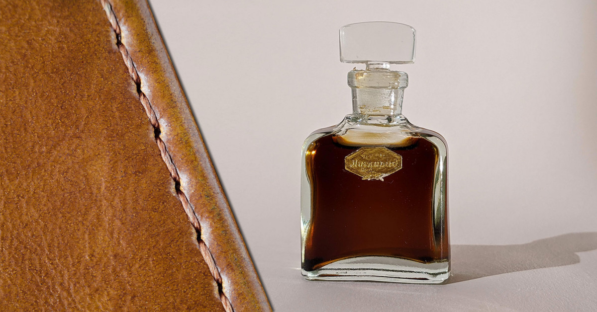 Russian leather. Cuir de Russie от Guerlain 1909. Духи Guerlain cuir de Russie. Русская кожа Шанель. Русская кожа духи Шанель.