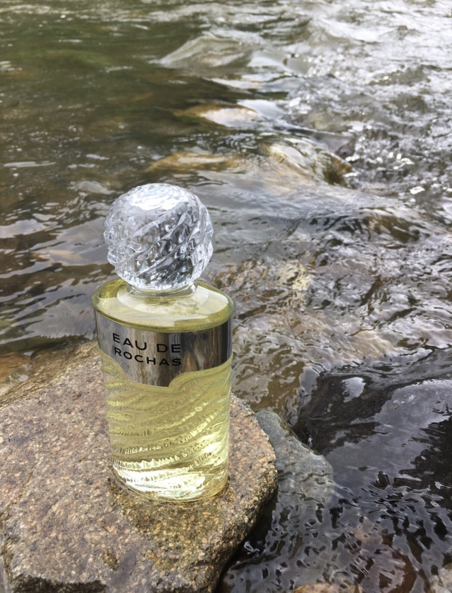 Eau De Toilette Rochas Vintage Année 1970 - 220 Ml - Notes D'agrumes - Flacon Collector - Neuf Avec Défauts Mineurs