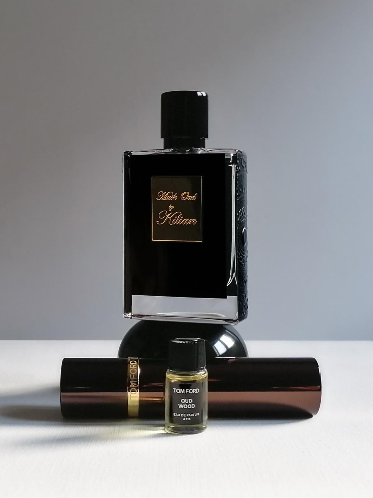 Oud Wood Tom Ford perfume - a fragrance for women and men 2007